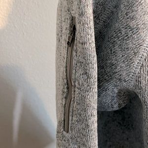 Patagonia- light blue pull over